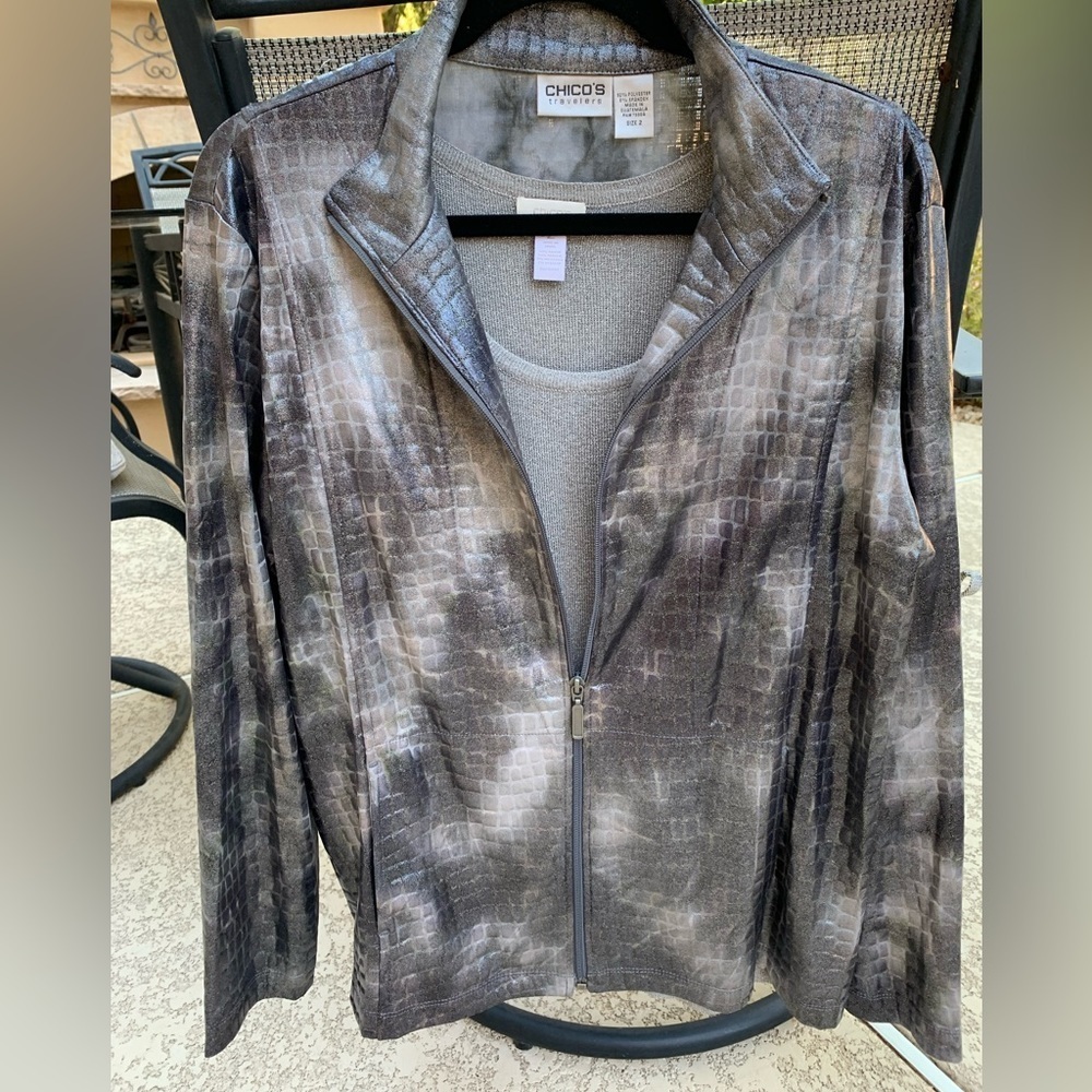 Chicos crocodile silver/black Sz 2 (12-14) stretchy zippered jacket